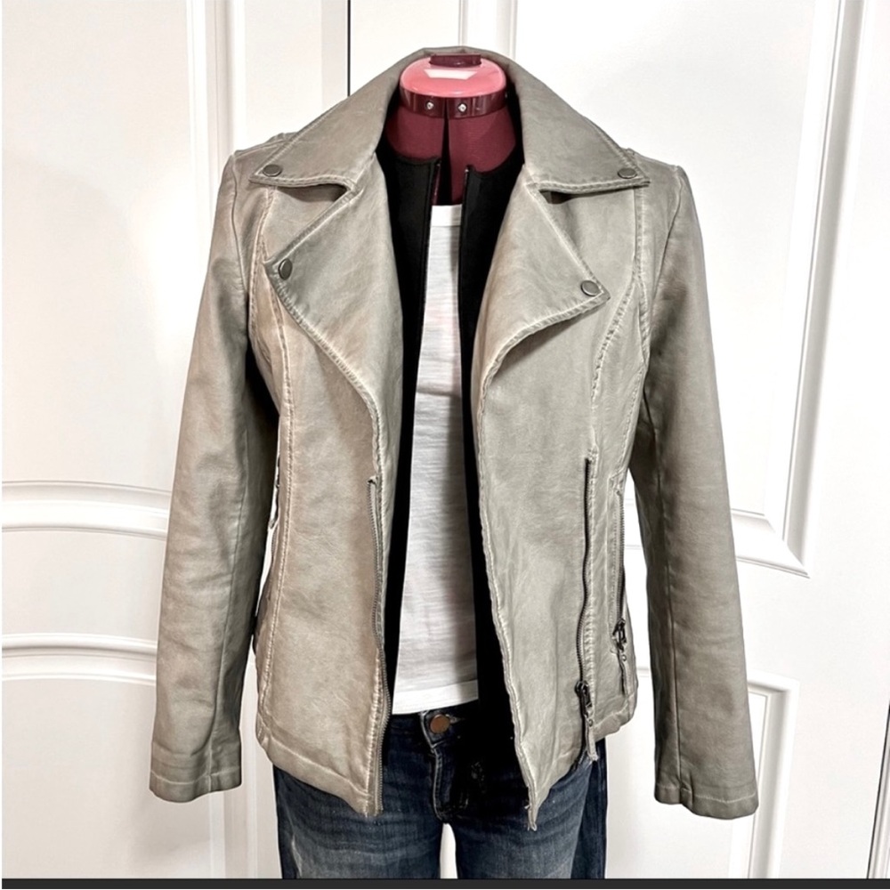 NWOT Max Studio Vegan Grey Moto Jacket SZ M